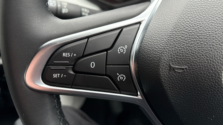 Renault Clio 1.0 TCe 90 Techno 5dr Petrol Hatchback